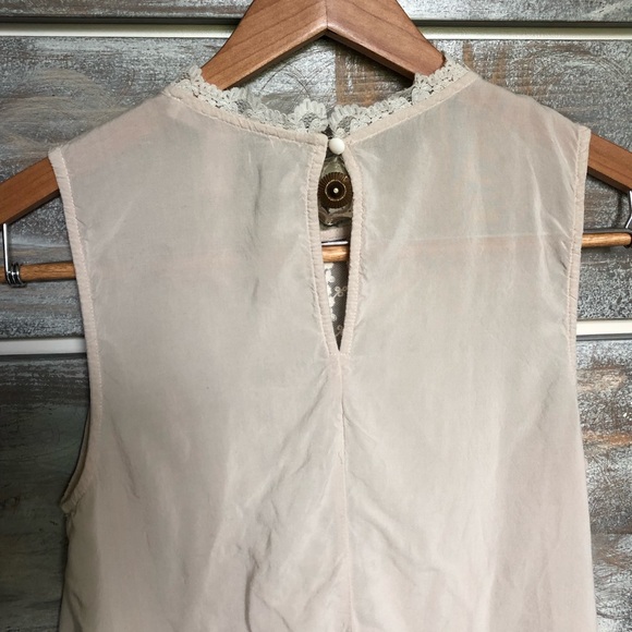 Forever 21 Flowy Feminine Blouse - Picture 7 of 8